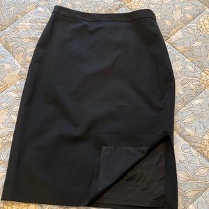 Banana republic washable wool pencil skirt -black